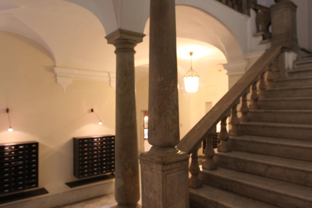 Via San Luca